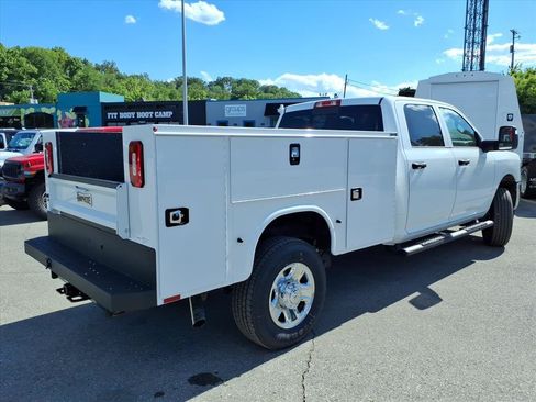 New 2026 RAM 2500 Tradesman AWD/4WD image 4