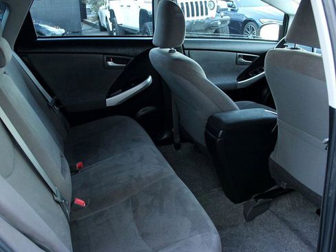 Used 2015 Toyota Prius Three image 10