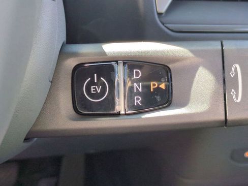 New 2026 Kia EV9 Wind image 24