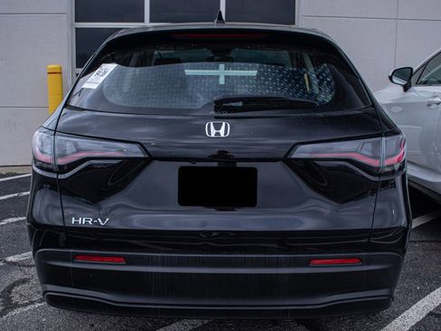 Used 2025 Honda HR-V LX image 4