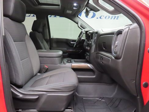 Used 2019 Chevrolet Silverado 1500 RST image 26