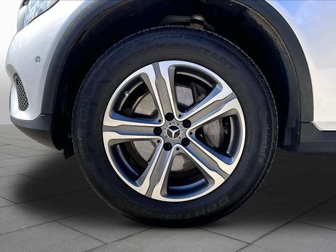 Used 2019 Mercedes-Benz GLC 300 4MATIC image 11