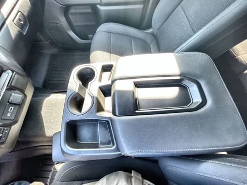 Used 2022 Chevrolet Silverado 1500 Custom w/ Safety Confidence Package image 24