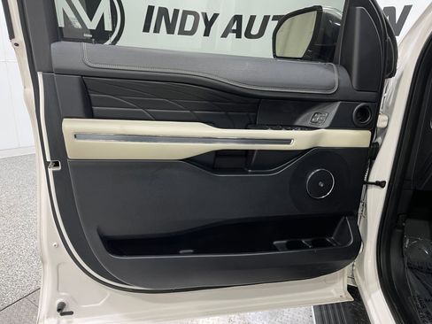 Used 2019 Ford Expedition Max Platinum image 15