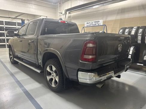 Used 2019 RAM 1500 Laramie AWD/4WD image 14