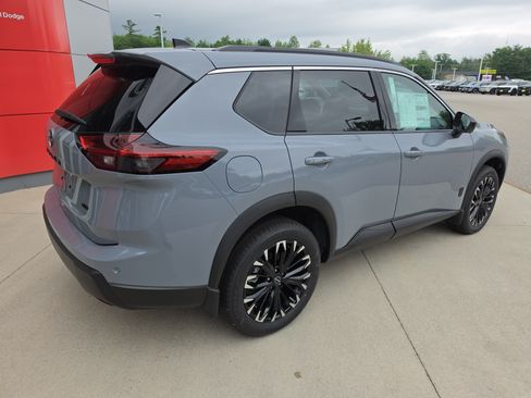New 2026 Nissan Rogue Dark Armor AWD/4WD image 7