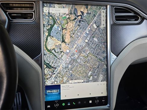 Used 2018 Tesla Model X P100D image 20