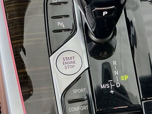 Used 2021 BMW X7 xDrive40i w/ Premium Package image 19