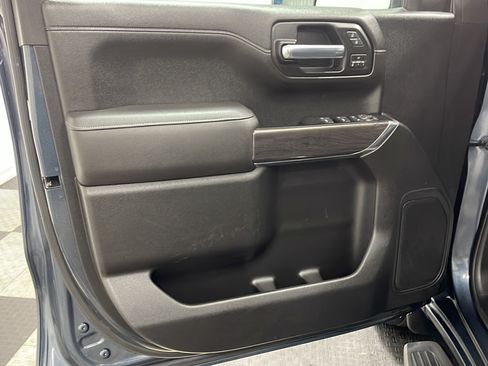 Used 2019 Chevrolet Silverado 1500 LTZ AWD/4WD image 11