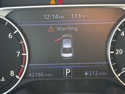 Used 2025 Nissan Altima 2.5 SV FWD image 11