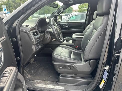 Used 2021 Chevrolet Tahoe LT w/ LT Signature Package AWD/4WD image 6
