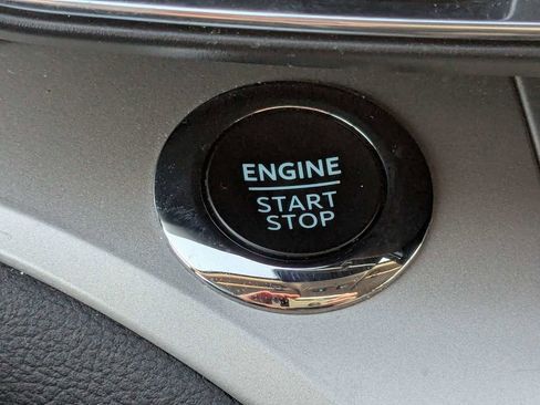 Used 2024 Ford Explorer XLT w/ Equipment Group 202A image 34