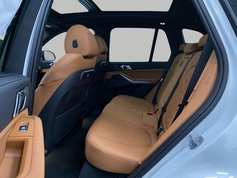 New 2026 BMW X5 xDrive50e image 31