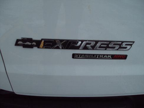 Used 2014 Chevrolet Express 1500 AWD 1500 135 image 34