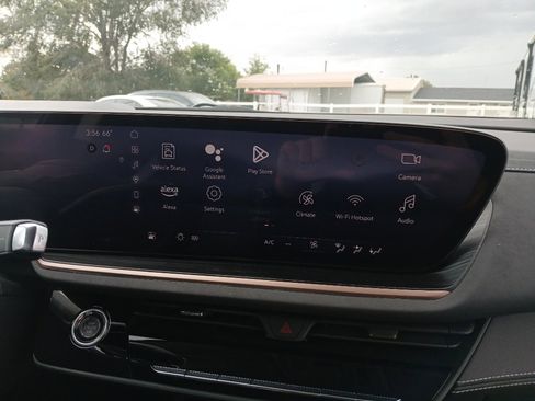 Used 2025 Buick Envision Sport Touring image 24