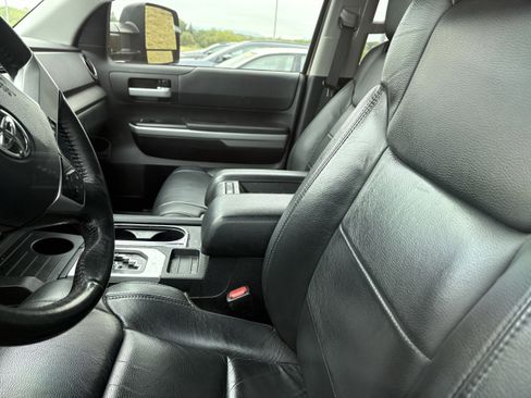 Used 2020 Toyota Tundra SR5 w/ TRD 18" Wheel Package AWD/4WD image 7