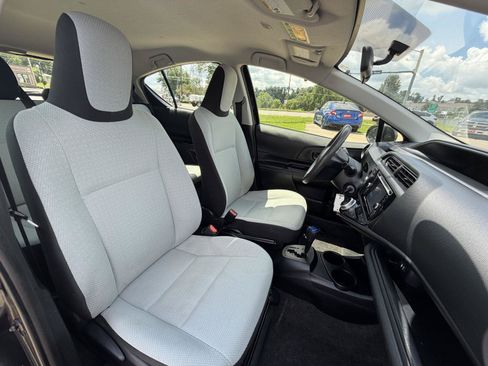 Used 2016 Toyota Prius C One FWD image 13