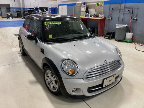 Used 2013 MINI Cooper Hardtop FWD image 1