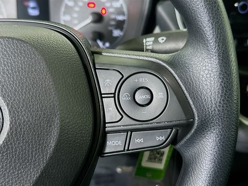 Used 2024 Toyota Corolla LE FWD image 17