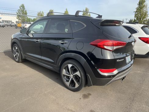 Used 2016 Hyundai Tucson Limited w/ Option Group 03 AWD/4WD image 2