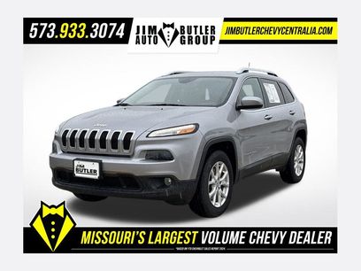 Used 2018 Jeep Cherokee Latitude w/ Cold Weather Group