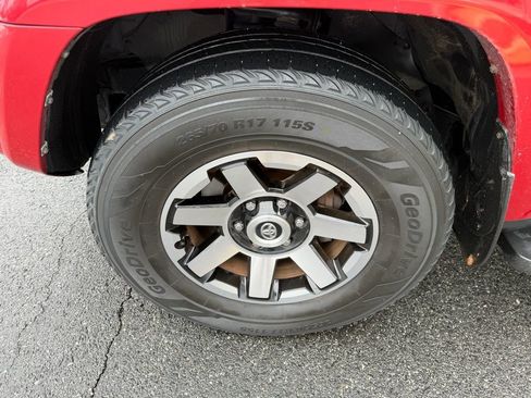 Used 2020 Toyota 4Runner TRD Off-Road Premium image 12