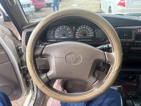 Used 2002 Toyota 4Runner Limited image 15