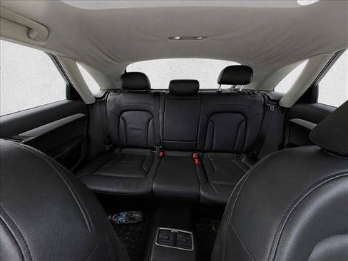 Used 2017 Audi Q3 2.0T Premium FWD image 21