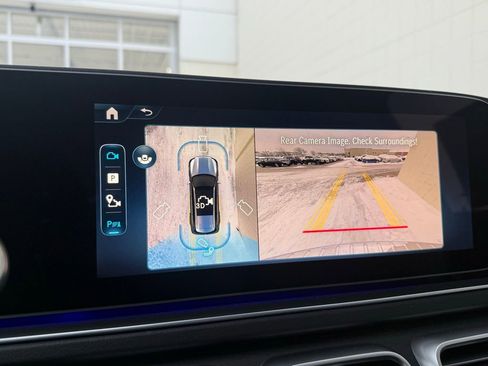 New 2026 Mercedes-Benz GLS 450 4MATIC image 25