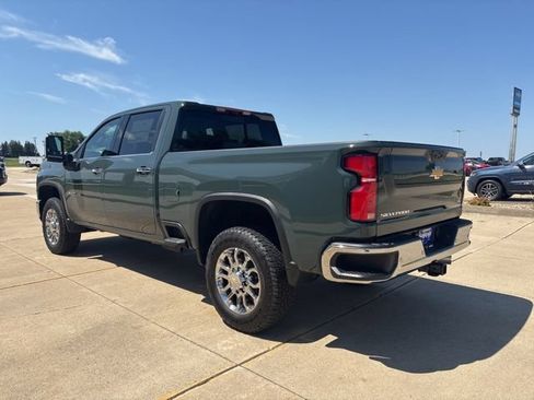 New 2026 Chevrolet Silverado 2500 LTZ w/ LTZ Premium Package AWD/4WD image 6