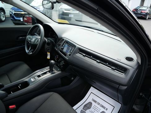 Used 2019 Honda HR-V LX image 28
