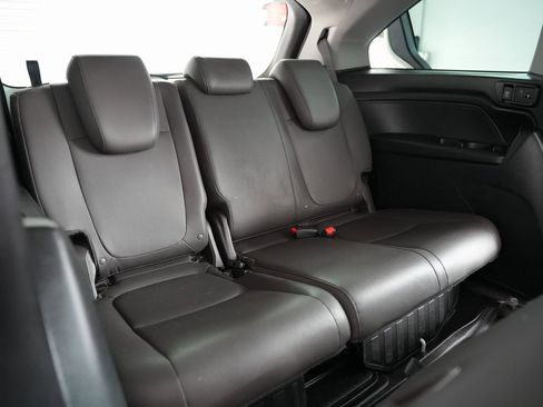 Used 2018 Honda Odyssey EX-L image 38