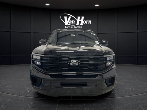 Used 2025 Ford Expedition Max Platinum w/ Stealth Appearance Package AWD/4WD image 2