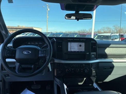 Used 2024 Ford F350 XLT w/ FX4 Off-Road Package image 23