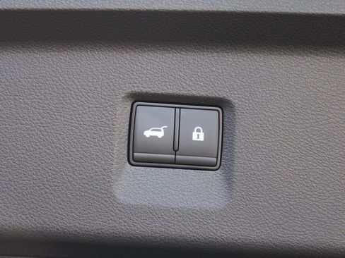 Certified 2025 INFINITI QX60 Luxe image 34