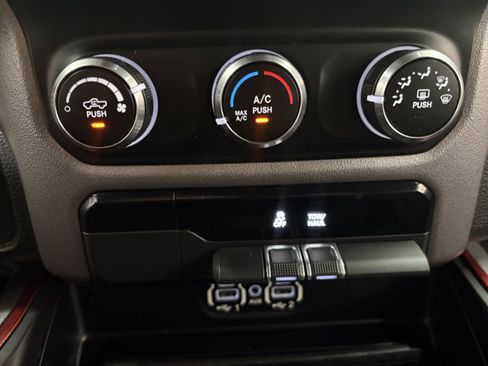 Used 2019 RAM 1500 Rebel AWD/4WD image 16