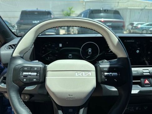 Certified 2025 Kia K4 GT-Line w/ GT-Line Premium Package FWD image 8