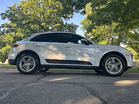 Used 2018 Porsche Macan S AWD/4WD image 6