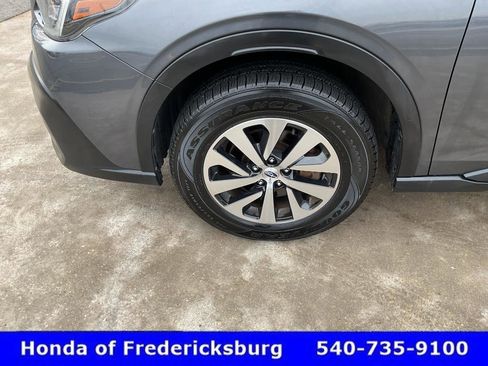Used 2022 Subaru Outback Premium image 2