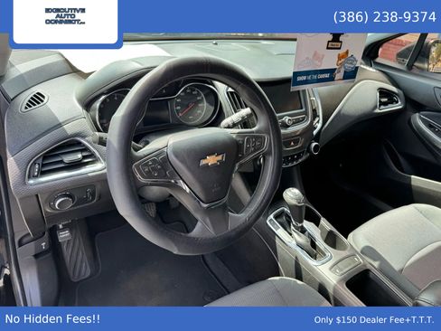 Used 2019 Chevrolet Cruze LT image 20