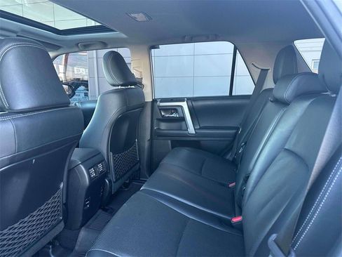 Used 2019 Toyota 4Runner 4WD image 10