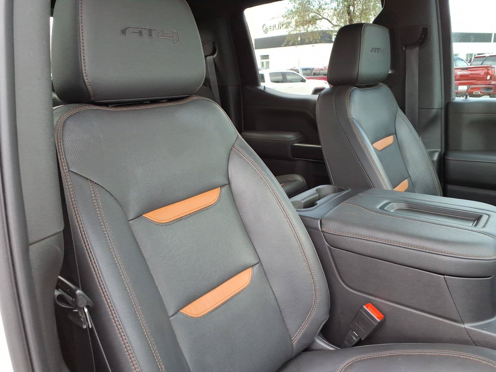 Used 2022 GMC Sierra 1500 AT4 w/ AT4 Premium Package AWD/4WD image 12