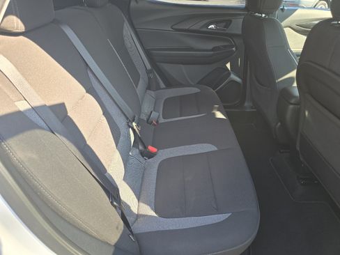 Used 2025 Chevrolet TrailBlazer LT FWD image 24