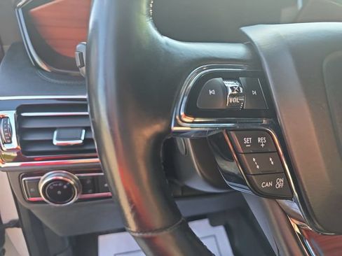 Used 2021 Lincoln Navigator L Reserve AWD/4WD image 19