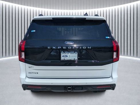 New 2026 Ford Expedition Active RWD image 5