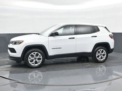 Used 2025 Jeep Compass Sport AWD/4WD image 10