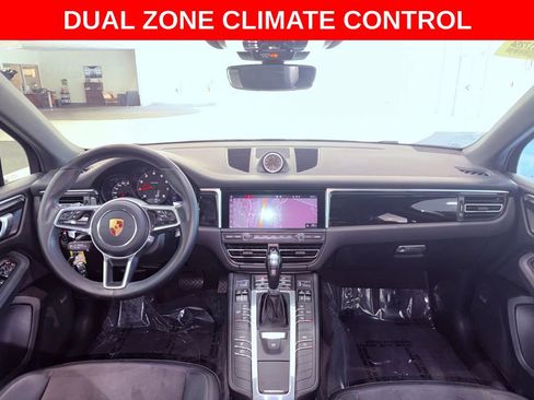 Used 2019 Porsche Macan AWD/4WD image 10