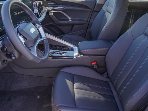 New 2025 Audi Q5 Premium Plus image 9