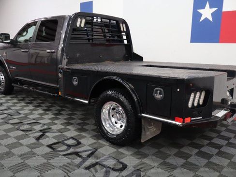 Used 2022 RAM 3500 Laramie AWD/4WD image 11