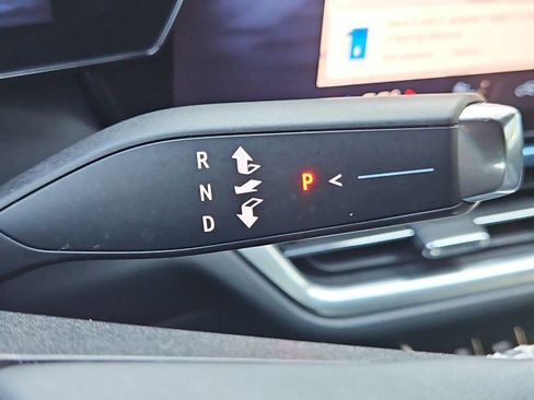 Used 2024 Chevrolet Equinox EV LT w/ LPO, Blackout Package FWD image 16